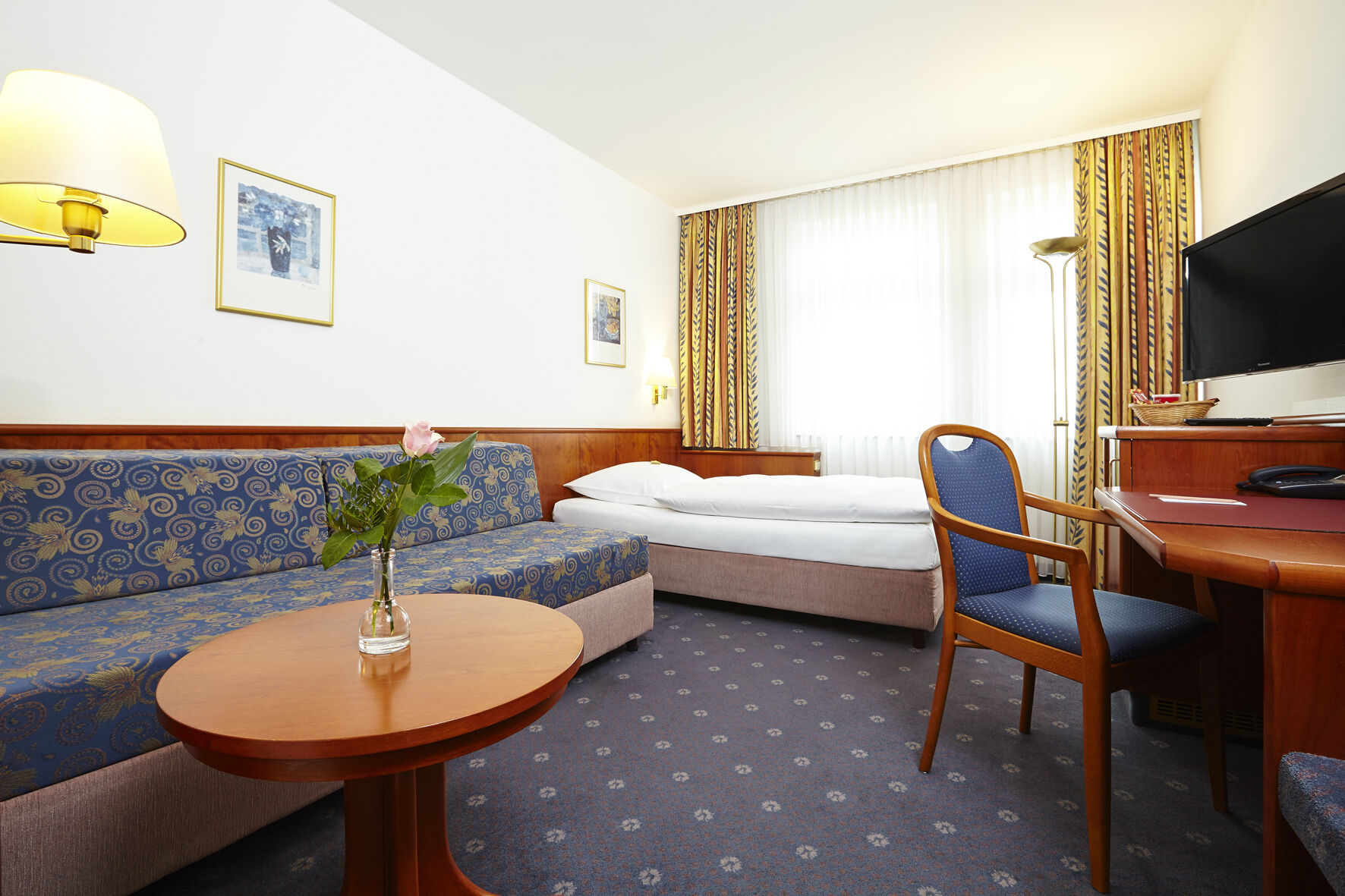 Trans World Hotel Columbus Seligenstadt Room photo